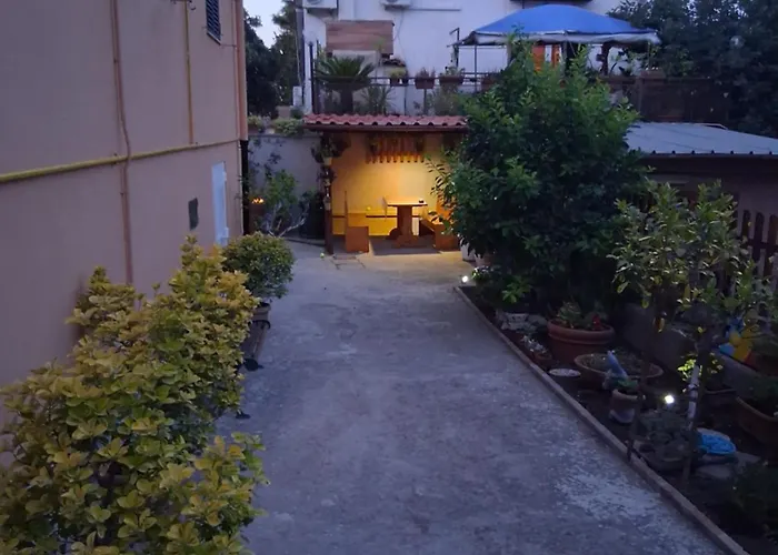 Lemon Garden Roma