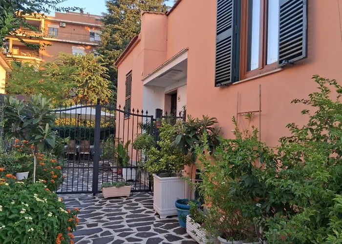Lemon Garden Roma